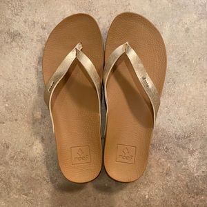 Gold Reef flip flops